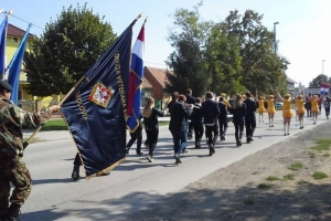 3707d8f2be163bd14c78cf07586f13bb Generic