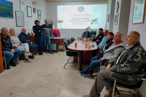 3f4808b525a42a0bb340252b3c0de1d3 Generic