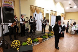 5fa21cd9e0d2531a2f1dfdffbab46f70 Generic