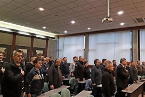 75b44b0e9c2e5d305fa323c6c51d3476 Generic