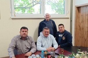 7884581148e30ccb73a24dfa45b62e09 Generic