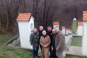 Aaa036e4cb16038f90e128d8e39c714f Generic