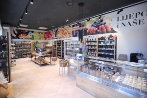 Aee44fc32e47f07b5fe3050745ad94ac Generic