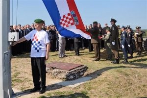 B8292acafd72142128a3481ac4b0abff Generic