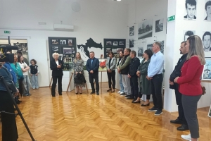 Bebada99aaa9847746eea59472544575 Generic