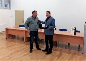 Ccb4e23c8aa216f1e96d31ab209c036b Generic