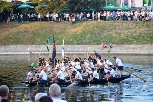 D9b208614500b6f80739755fd29fad52 Generic