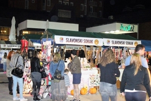 Ee842e3019fee30e4ca87cc93974d54b Generic