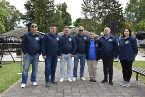 Fb5c27012bf7bd2b528a5fe03304bd91 Generic